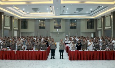 Polda-Jatim-Gelar-Rakor-Siapkan-Personel-Pengamanan-Pemilu-2024-di-Tiap-TPS